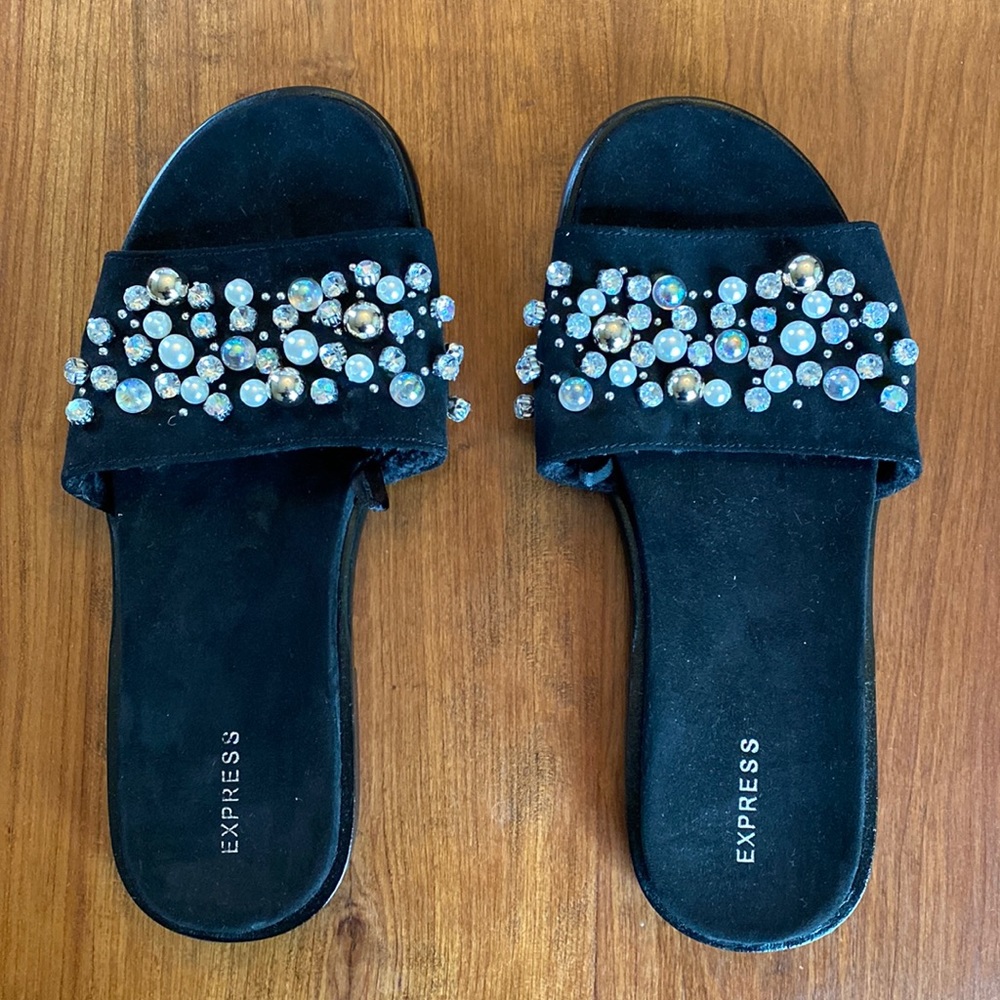 Express Pearl Stone Slide Sandals - Black - 7